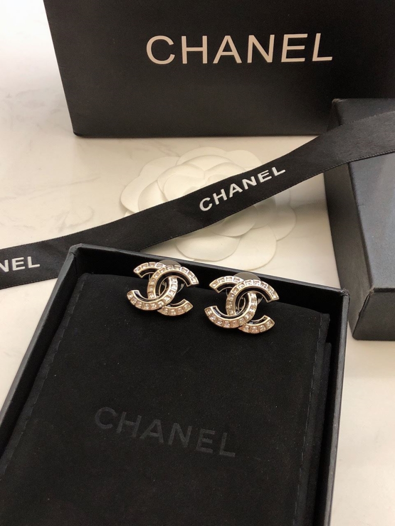 Ch**el earrings